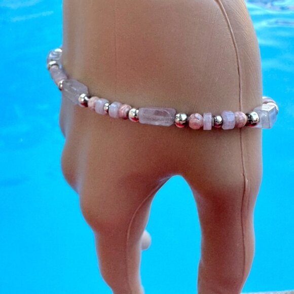Handcrafted Quartz & Freshwater Pearls Rose Gold Bead Bracelet With Toggle Clasp - Picture 7 of 11
